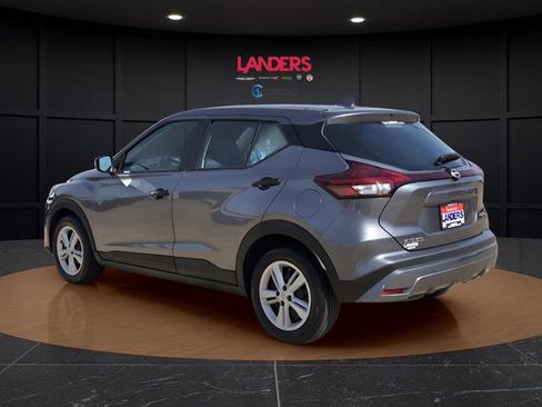Used 2024 Nissan Kicks S image 2