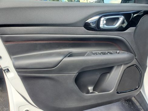 New 2026 Jeep Compass Trailhawk AWD/4WD image 7
