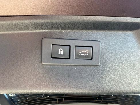 Used 2020 Subaru Outback Touring XT image 8