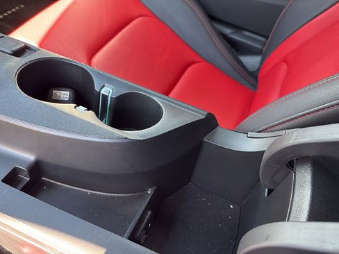 Used 2020 Chevrolet Camaro SS RWD image 28