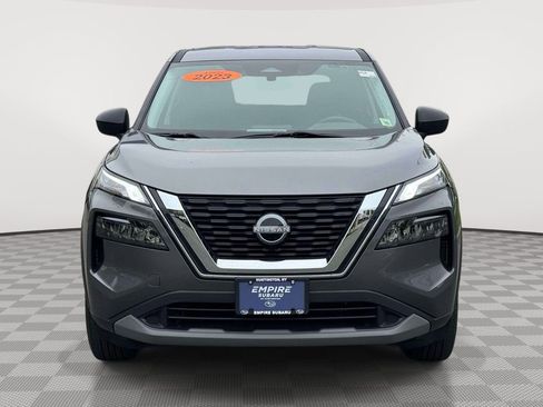 Used 2023 Nissan Rogue S AWD/4WD image 3