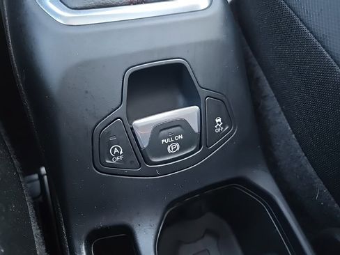 Used 2023 Jeep Renegade Trailhawk w/ Sun/Sound Group image 62