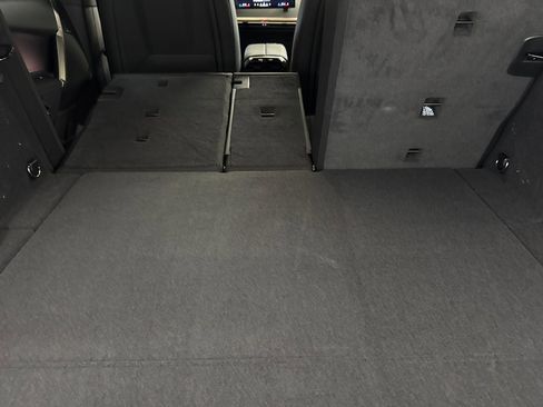 New 2026 BMW iX xDrive45 image 29