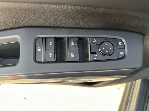 Used 2023 Nissan Pathfinder Rock Creek AWD/4WD image 15
