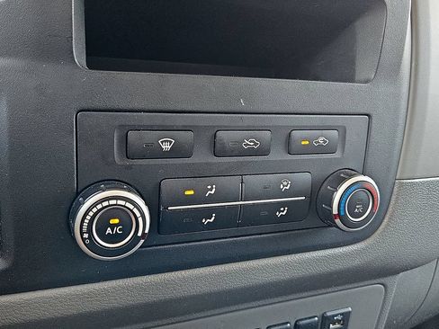 Used 2018 Nissan NV 1500 SV RWD image 17
