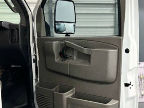 Used 2020 GMC Savana 3500 w/ Power Convenience Package image 50