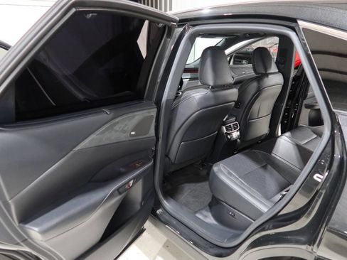 Used 2024 Lexus RX 450h AWD w/ Convenience Package image 16