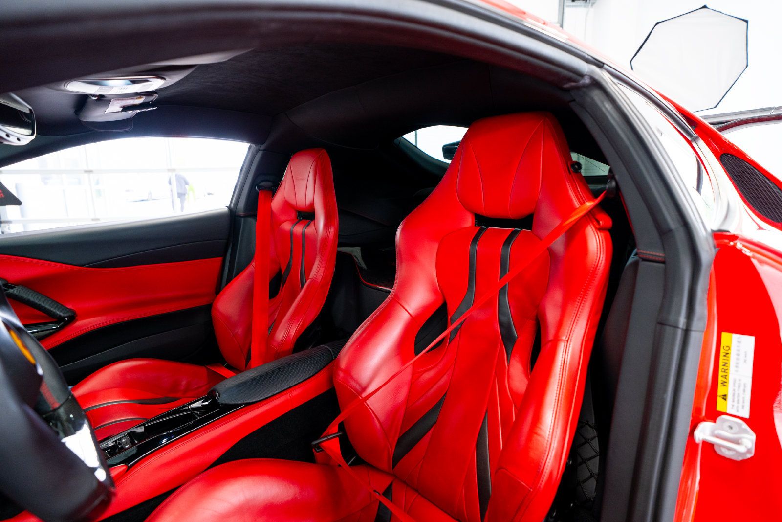 Used 2020 Ferrari 812 Superfast RWD image 81