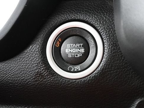Used 2024 RAM 2500 Big Horn w/ Off Road Package AWD/4WD image 5
