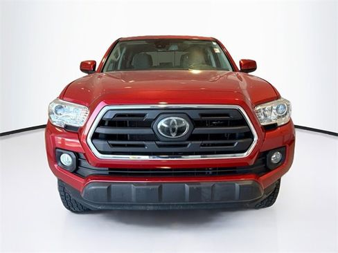 Certified 2019 Toyota Tacoma SR5 image 2