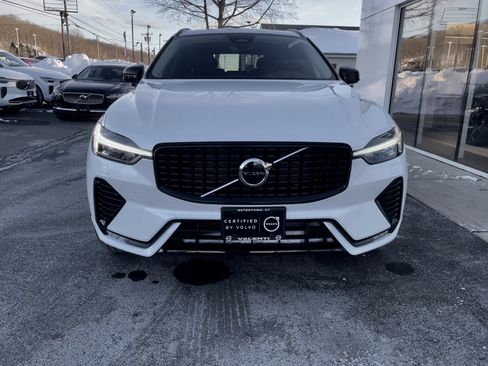 Certified 2025 Volvo XC60 B5 Core image 7