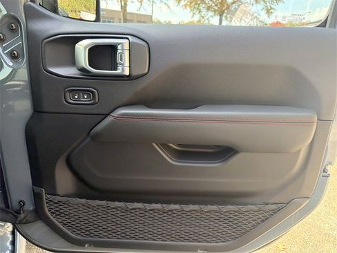 New 2026 Jeep Gladiator Rubicon w/ Steel Bumper Group image 13