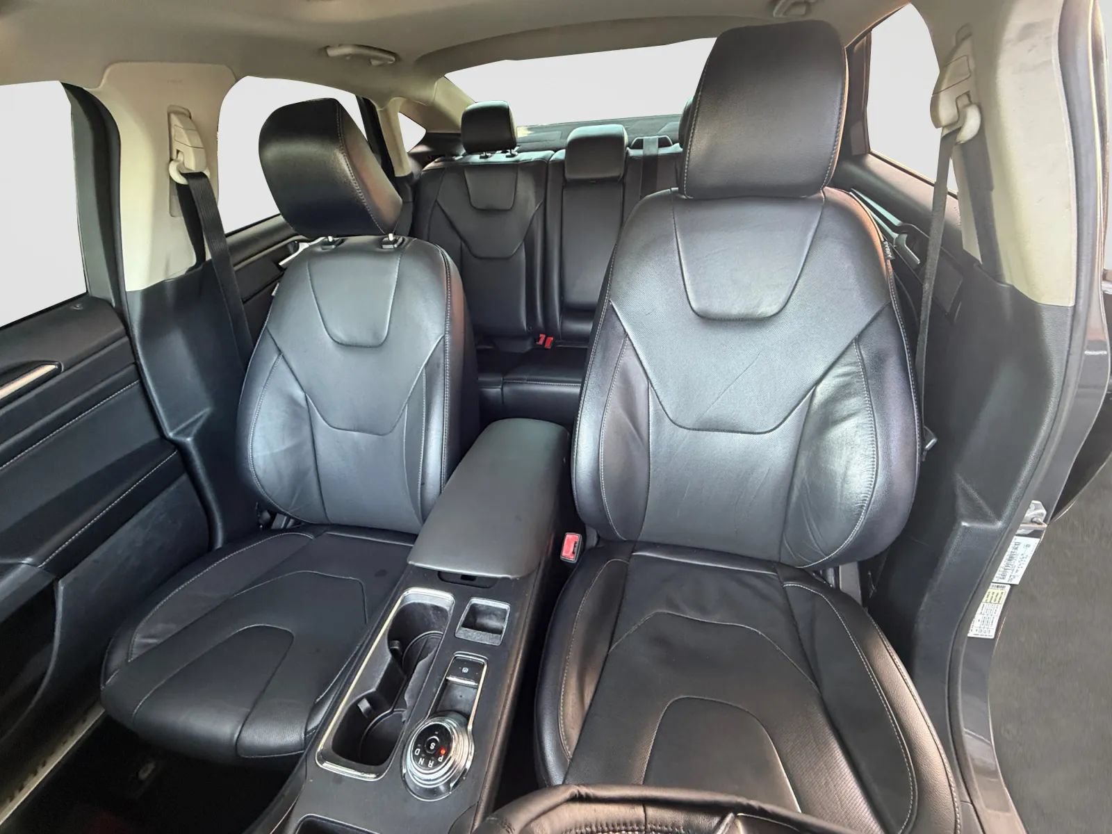 Used 2020 Ford Fusion Titanium AWD/4WD image 13