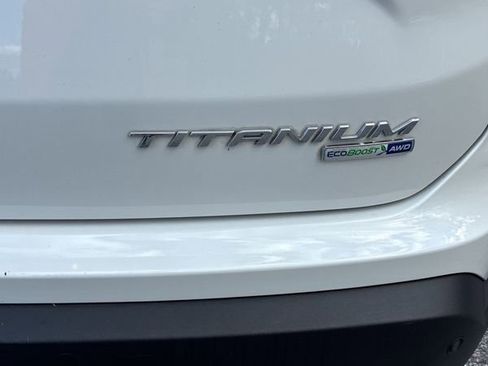 Used 2020 Ford Edge Titanium w/ Equipment Group 301A image 9