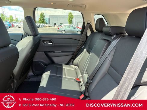 Certified 2026 Nissan Rogue SV AWD/4WD image 33
