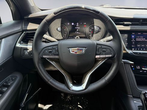Used 2023 Cadillac XT6 Premium Luxury w/ Platinum Package AWD/4WD image 22