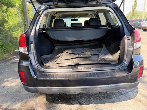 Used 2013 Subaru Outback 2.5i Limited AWD/4WD image 11