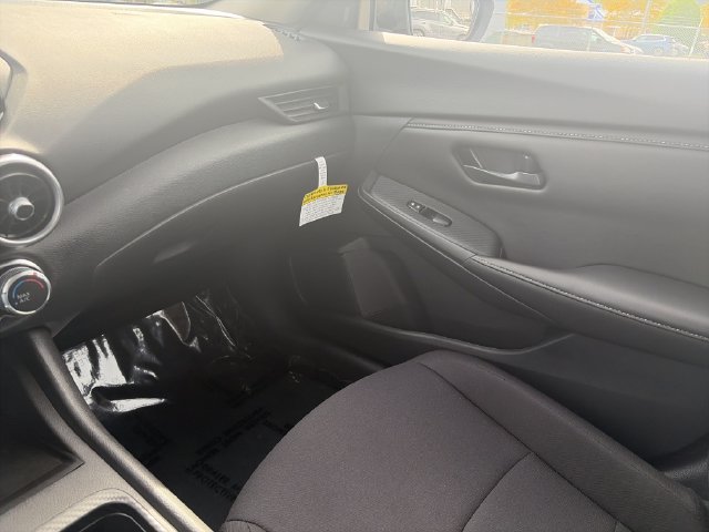 Used 2025 Nissan Sentra S FWD image 31
