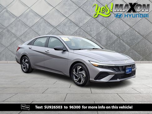 Certified 2025 Hyundai Elantra Sport image 1