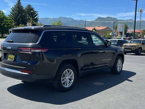 Used 2023 Jeep Grand Cherokee L Laredo AWD/4WD image 5