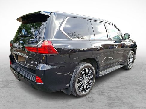 Certified 2020 Lexus LX 570 4WD w/ 3rd Row & Luxury Pkg image 6