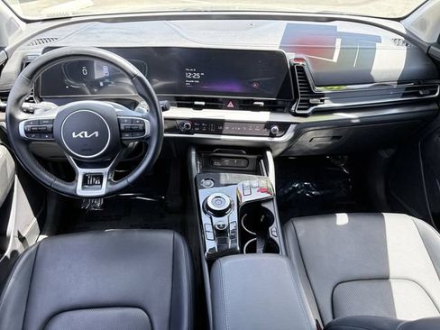 Used 2023 Kia Sportage EX AWD/4WD image 8