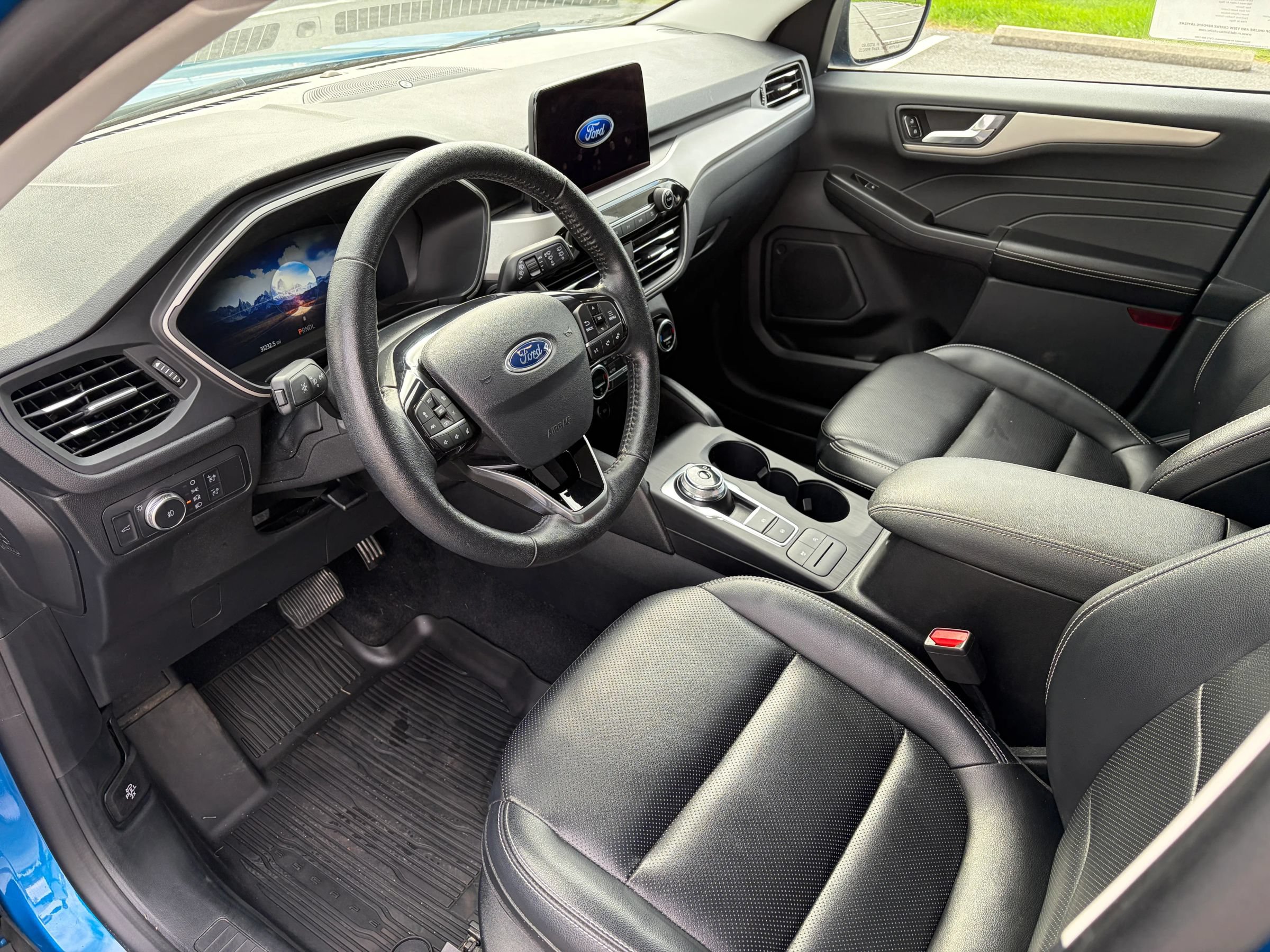 Used 2021 Ford Escape SEL w/ Technology Package AWD/4WD image 4