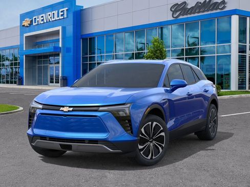 New 2025 Chevrolet Blazer EV LT w/ Super Cruise Package AWD/4WD image 7
