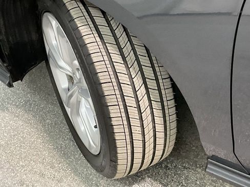 Certified 2025 Honda Accord LX image 33