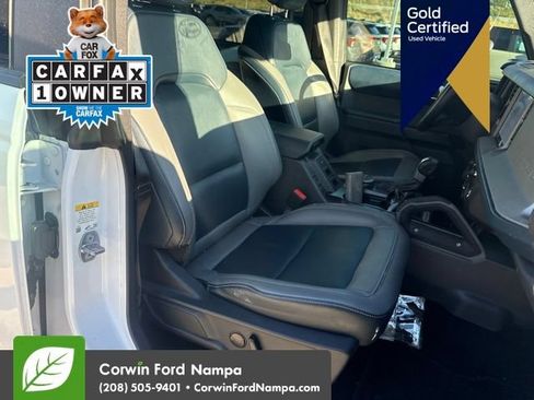 Used 2024 Ford Bronco Outer Banks w/ Sasquatch Package AWD/4WD image 14