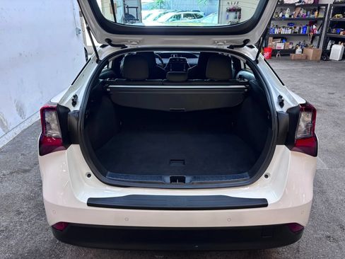 Used 2022 Toyota Prius LE FWD image 22