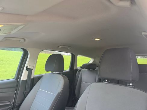 Used 2015 Ford Escape SE FWD image 32
