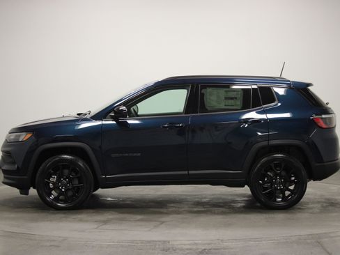 New 2026 Jeep Compass Latitude AWD/4WD image 5