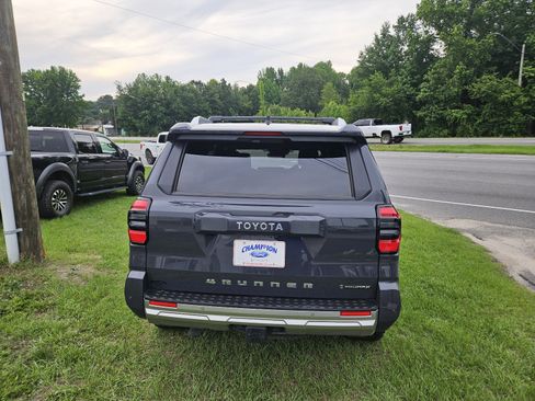 Used 2026 Toyota 4Runner Limited AWD/4WD image 7