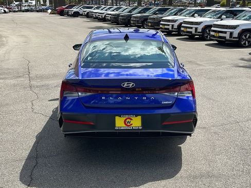 New 2025 Hyundai Elantra Limited image 8