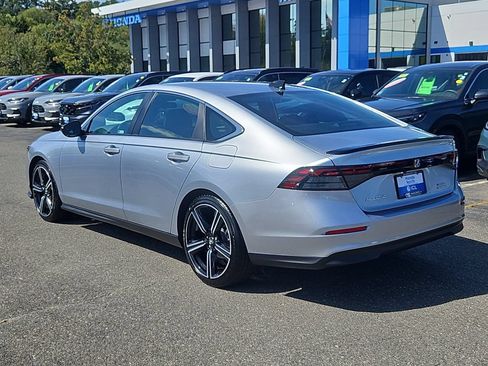 Used 2025 Honda Accord Sport image 4