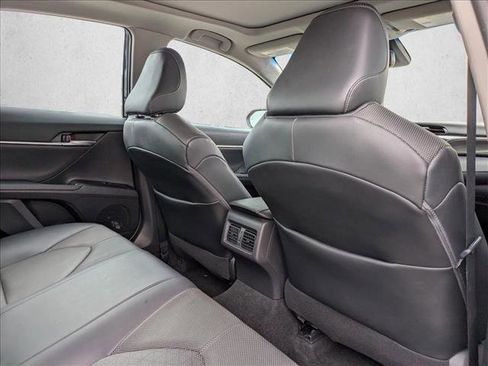Used 2020 Toyota Camry XSE image 23