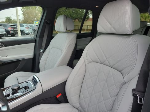 New 2026 BMW X5 xDrive40i w/ Climate Comfort Package image 17