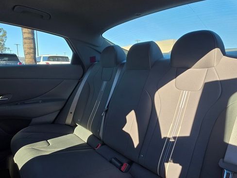 Certified 2025 Hyundai Elantra Sport image 12