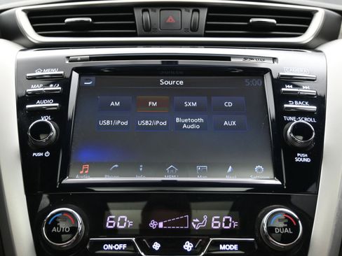 Used 2016 Nissan Murano Platinum w/ Platinum Technology Package FWD image 34