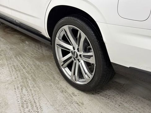 Certified 2025 Cadillac Escalade Sport Platinum image 17