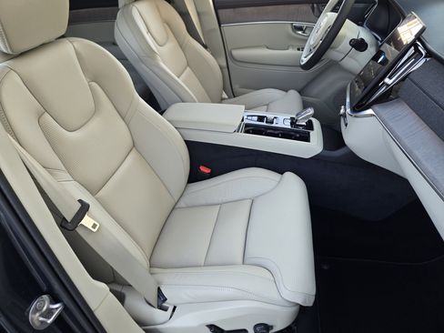 New 2026 Volvo XC90 B6 Ultra image 16