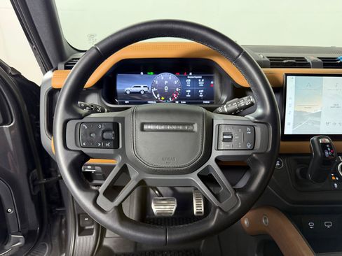 Used 2023 Land Rover Defender 130 X AWD/4WD image 23
