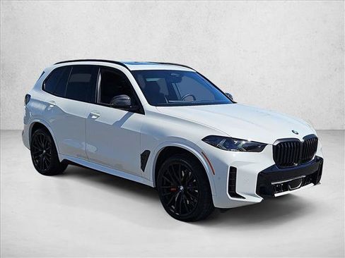 Used 2026 BMW X5 sDrive40i w/ M Sport Package RWD image 3