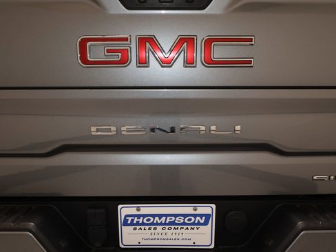 Used 2020 GMC Sierra 1500 Denali w/ Denali Ultimate Package image 38