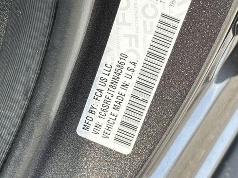 Used 2022 RAM 1500 Laramie AWD/4WD image 30