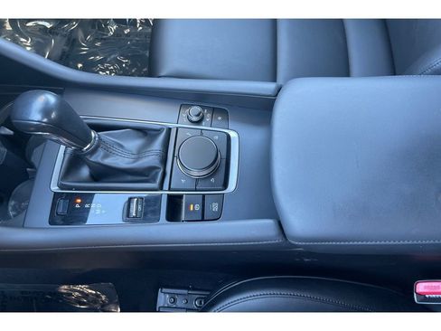 Certified 2021 MAZDA MAZDA3 s image 31