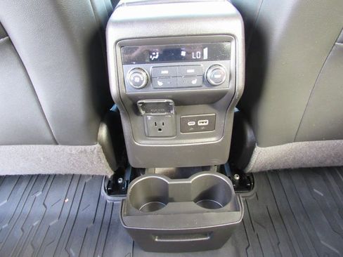 Used 2021 GMC Acadia Denali w/ Denali Technology Package image 27