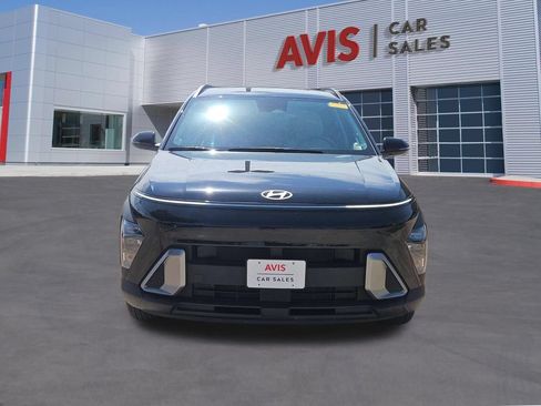 Used 2025 Hyundai Kona SEL FWD image 10
