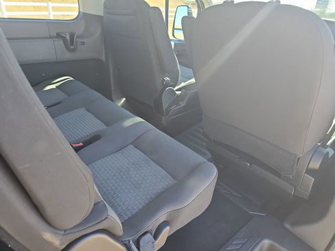 Used 2023 Ford Transit 350 XLT image 11